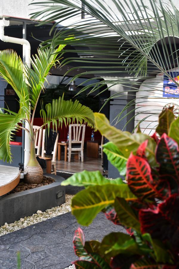 Le Pole Hotell Grand-Baie Eksteriør bilde