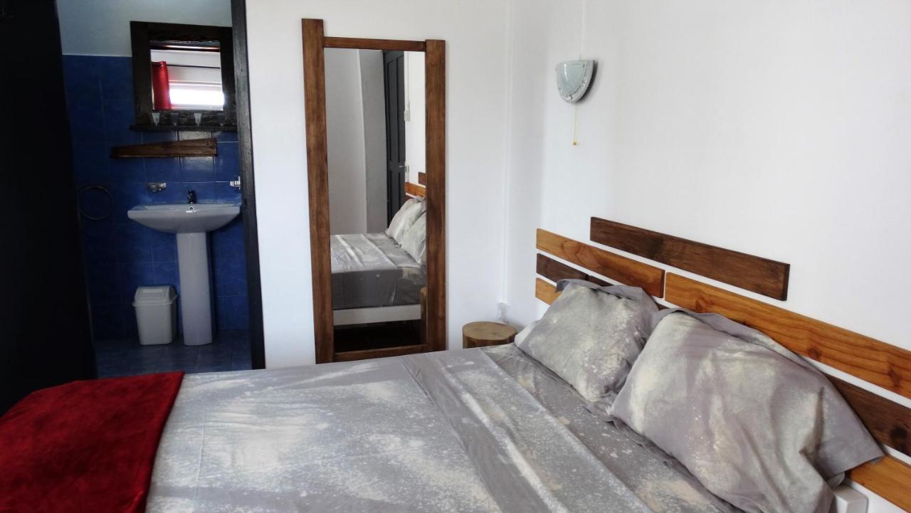 Le Pole Hotell Grand-Baie Eksteriør bilde